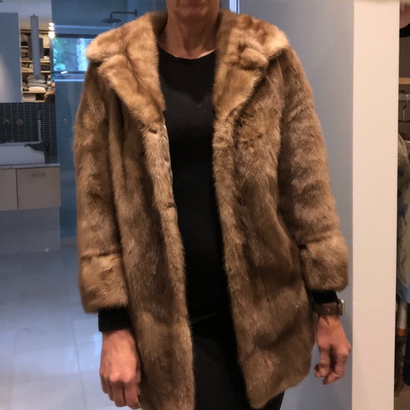The Most Versatile Fur Coat Ever! - Picture 7 of 16